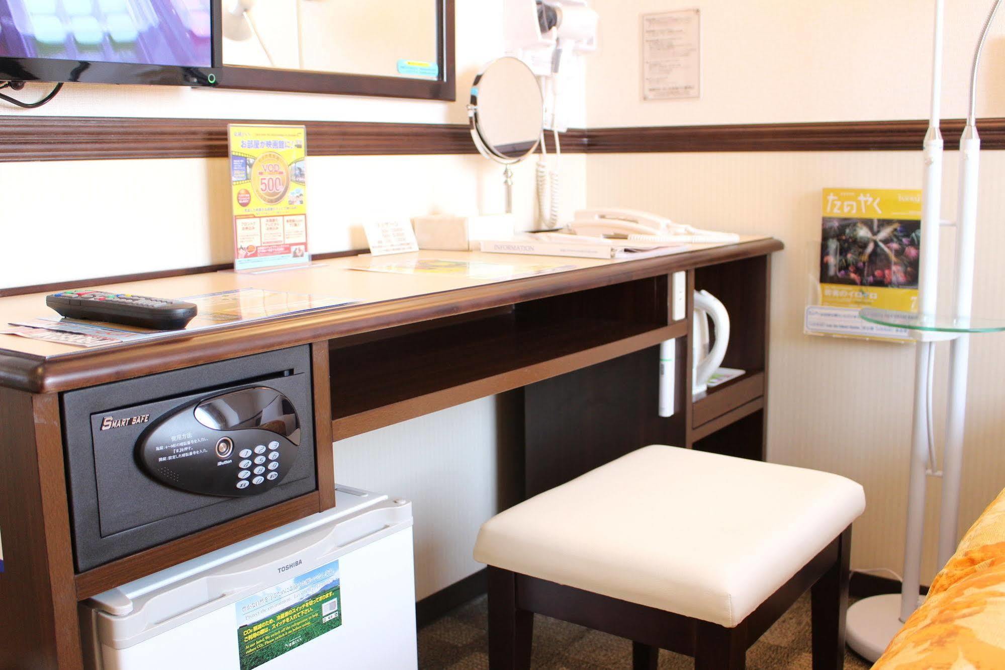 Toyoko Inn Kobe Minatogawa Koen Bagian luar foto